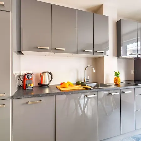 Modern And Airy Flat Sleeps 4 Apartament Paryż